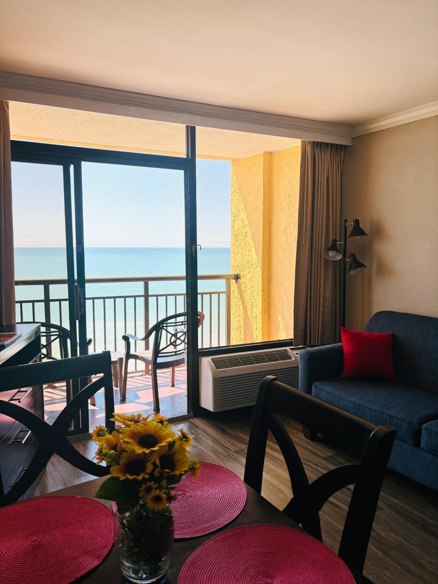 Azure Bliss Oceanfront Condo Sleeps 6 Myrtle Beach Eksteriør billede